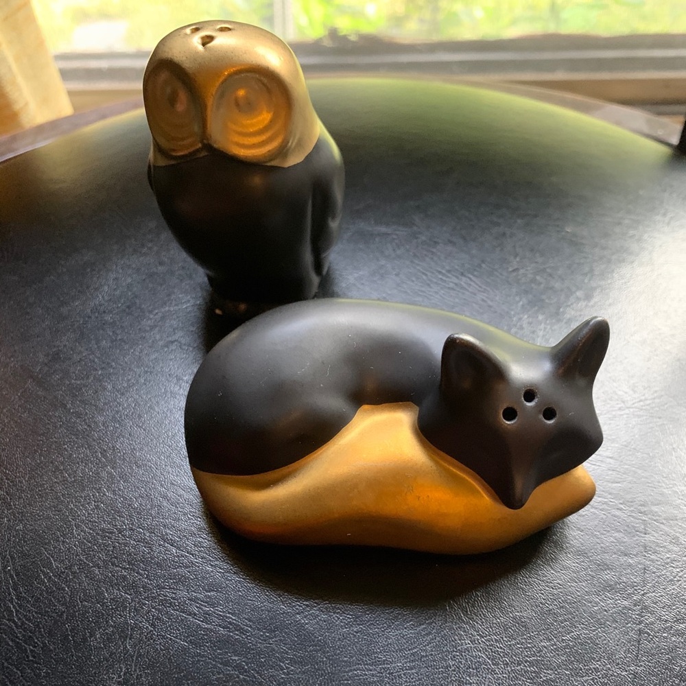 COPY - Salt & Pepper shakers